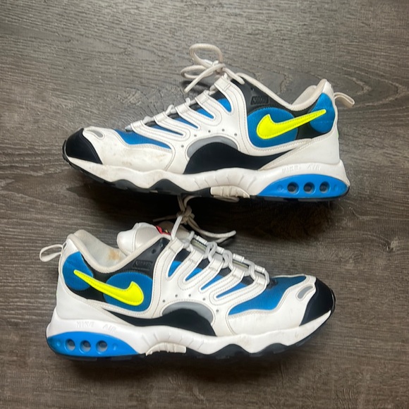 Nike Other - Retro Nikes